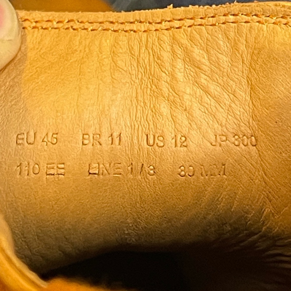NWOT *STUNNING* Men’s Fugashin Handmade Cognac size 12 Suede Chelsea boots. - Picture 4 of 8